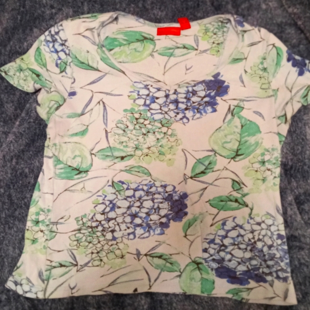 Tee shirt